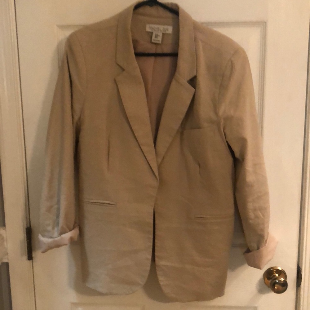 Rachel Zoe LA with 3 pockets, slit in back, tailor made